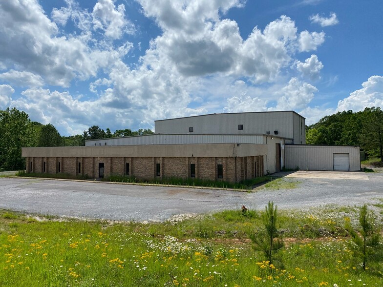 6936 Industrial Rd, Nunnelly, TN for sale - Building Photo - Image 2 of 20