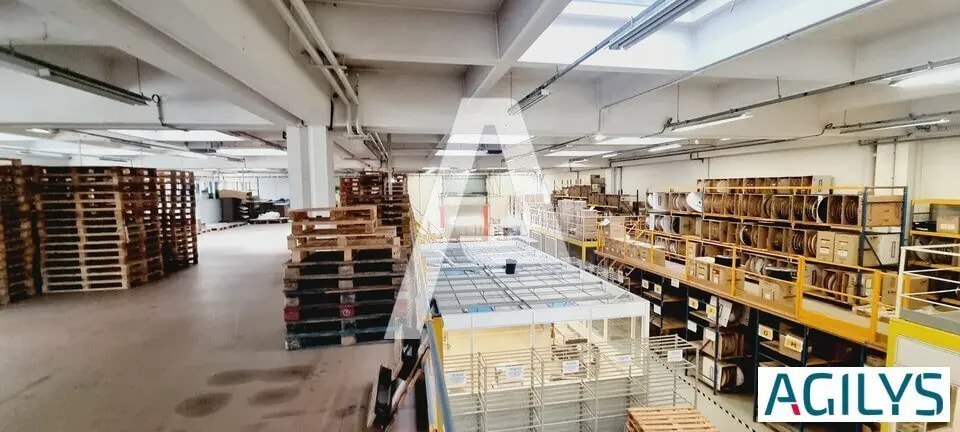 Flex in Rungis for lease - Interior Photo - Image 2 of 12