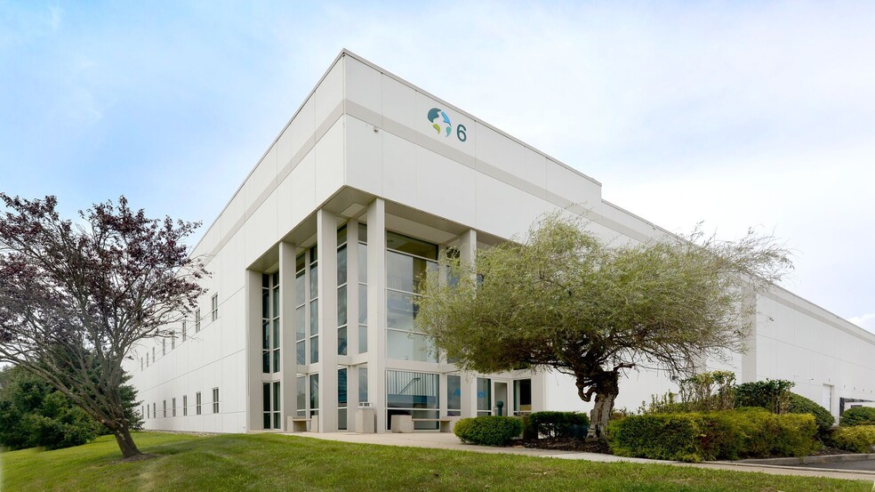 3 Security Dr, Cranbury, NJ for lease - Building Photo - Image 2 of 7