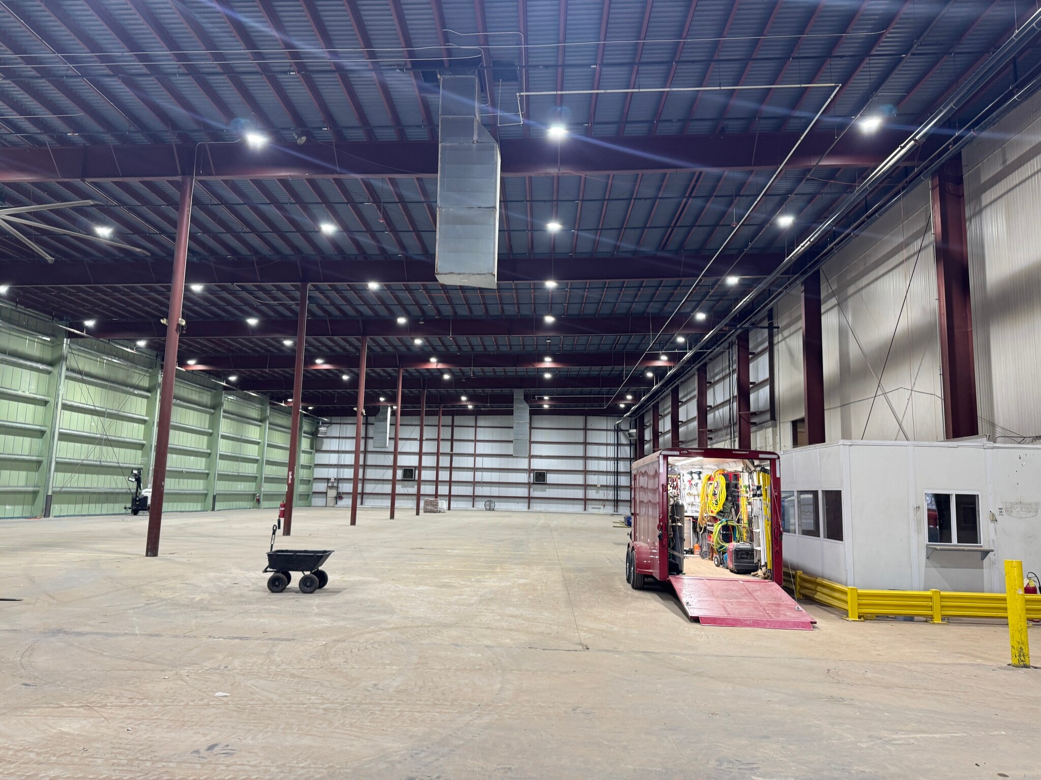 3203 Avenue B, Lubbock, TX for lease Interior Photo- Image 1 of 2