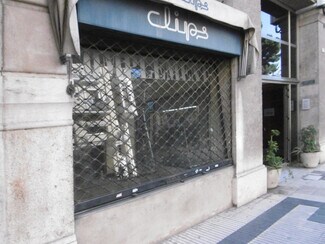 Plus de détails pour Multi-résidentiel à vendre