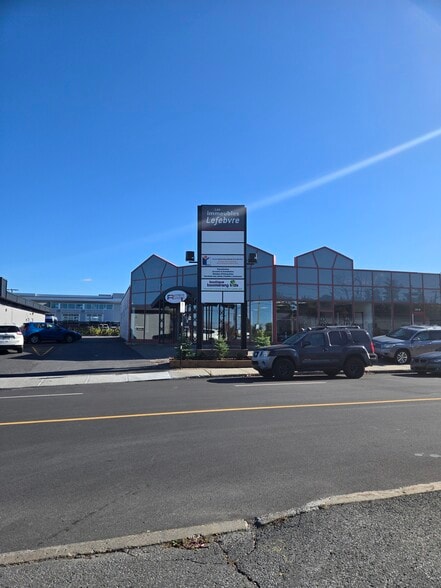 309-321 Rue Lawrence, Greenfield Park, QC for lease - Building Photo - Image 1 of 5