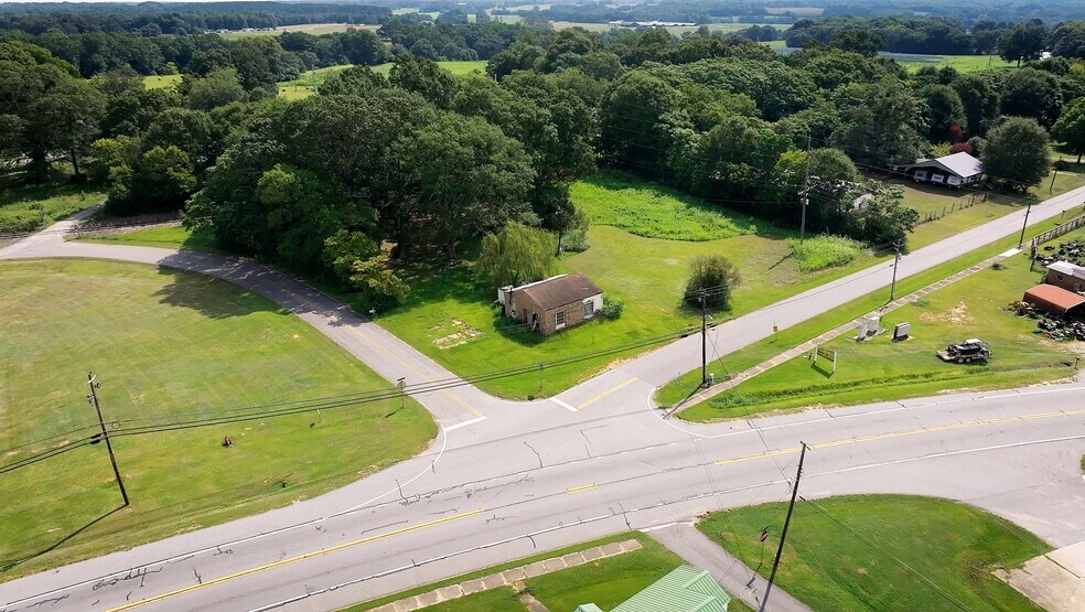 28 Hood St, Canon, GA for sale - Primary Photo - Image 1 of 2