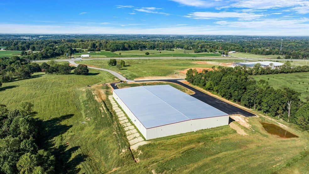 55 Bagwell Blvd, Scottsville, KY à louer - Photo du bâtiment - Image 3 de 48