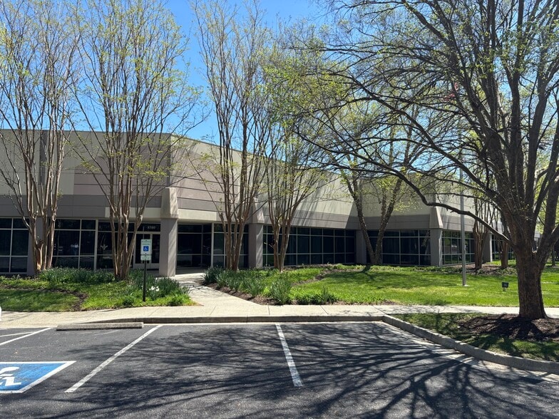 8580 Magellan Pky, Richmond, VA for lease - Building Photo - Image 2 of 8