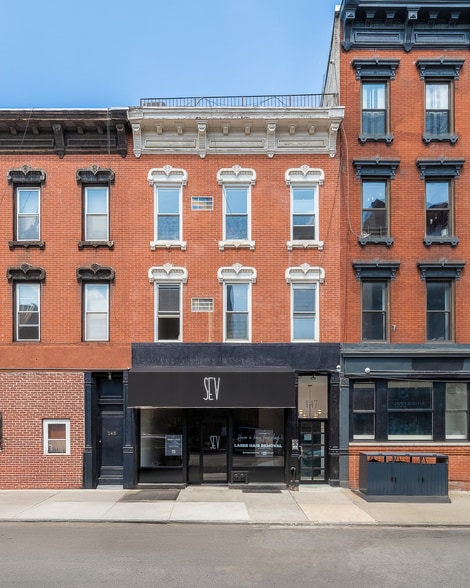 147 Grand St, Brooklyn, NY for sale - Building Photo - Image 3 of 7