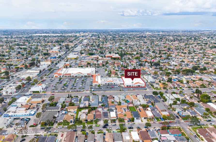 9715-9723 Otis St, South Gate, CA for lease - Building Photo - Image 3 of 5