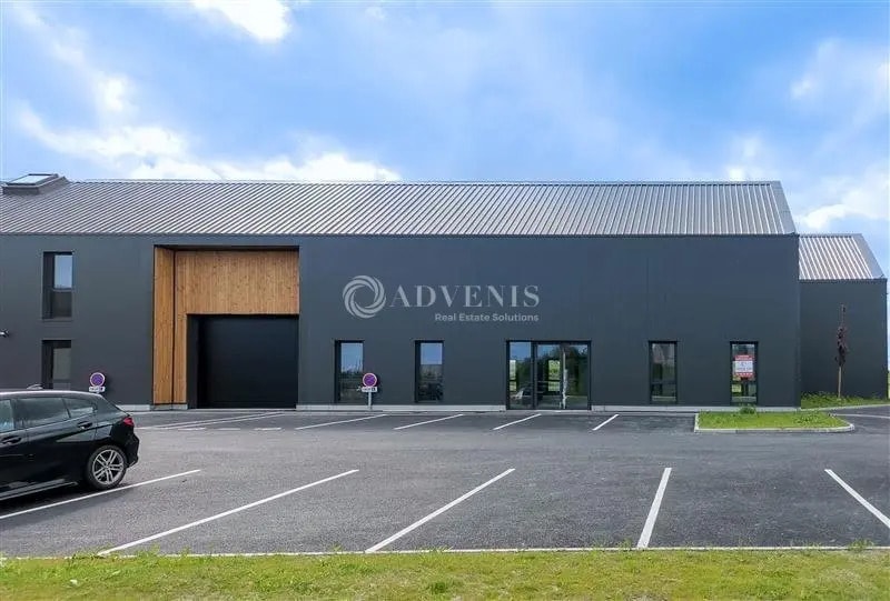 Flex in Saint-Malo for lease - Building Photo - Image 2 of 5