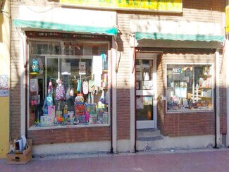 Plus de détails pour Multi-résidentiel à vendre