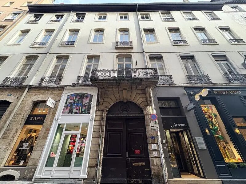 Office in Lyon for lease Building Photo- Image 1 of 15