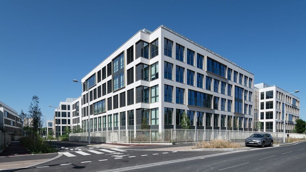 61 Avenue Jules Quentin, Nanterre à louer - Photo du bâtiment - Image 1 de 13