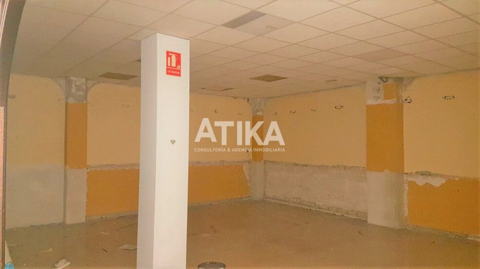 Retail in Ontinyent for lease - Building Photo - Image 2 of 10