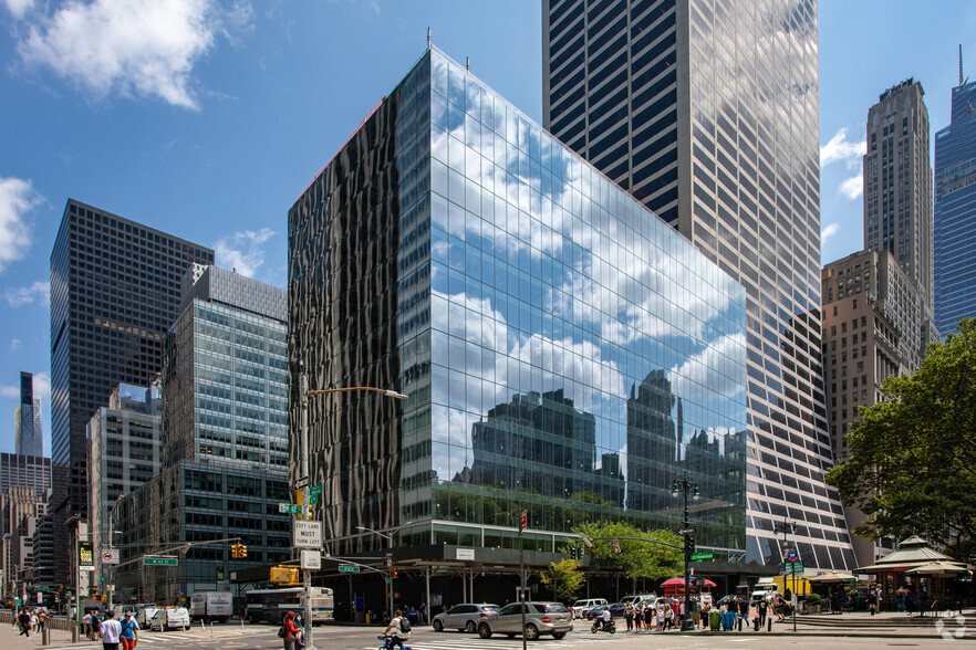 1100 Avenue of the Americas, New York, NY à vendre - Photo du bâtiment - Image 1 de 1