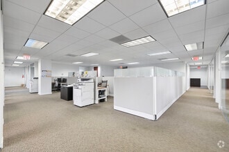 8700 W Flagler St, Miami, FL for lease Interior Photo- Image 2 of 4