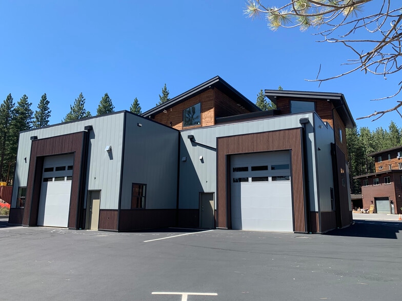 11211 Trails End Rd, Truckee, CA for lease - Building Photo - Image 2 of 3