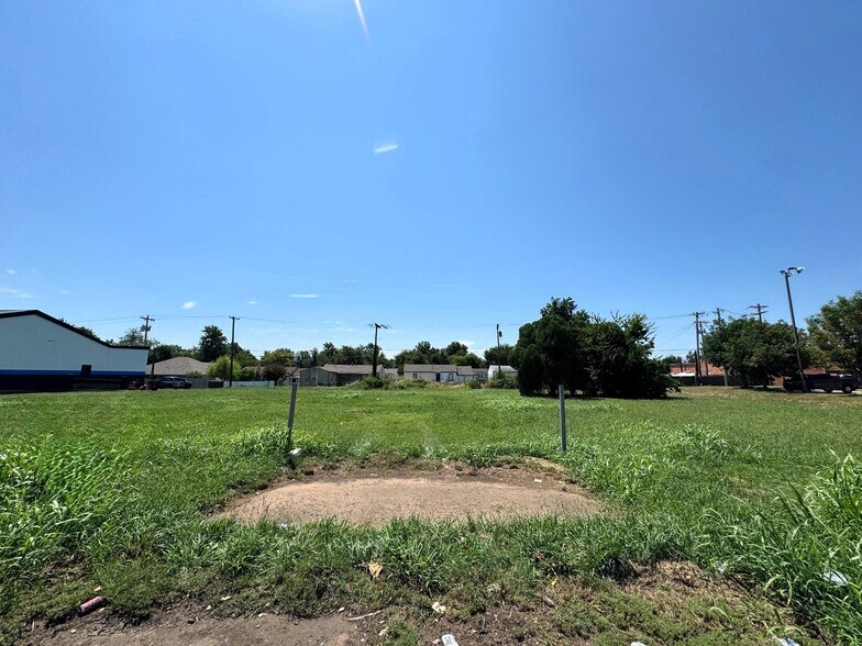 7530 15th st, Midwest City, OK for sale - Building Photo - Image 2 of 3