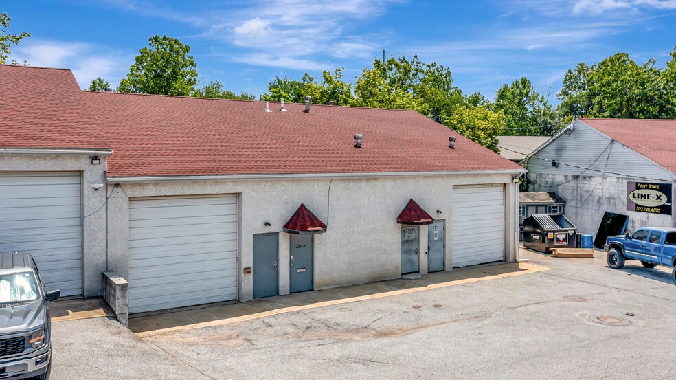 2213 Ogletown Rd, Newark, DE for lease - Building Photo - Image 1 of 25