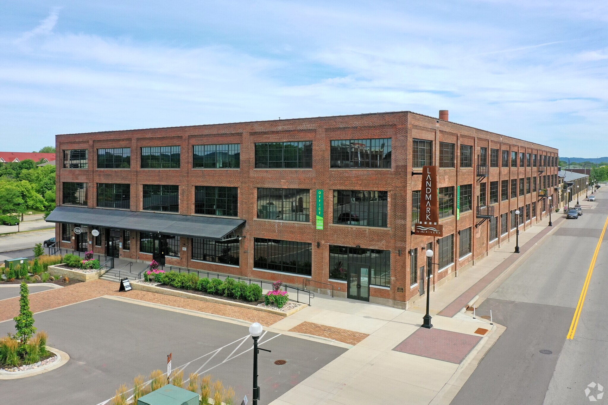 525 2nd St, La Crosse, WI for lease Primary Photo- Image 1 of 16