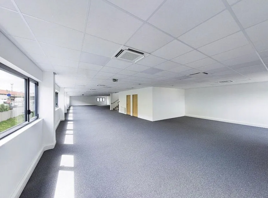 Industriel dans Bobigny à louer Photo intérieure- Image 1 de 14