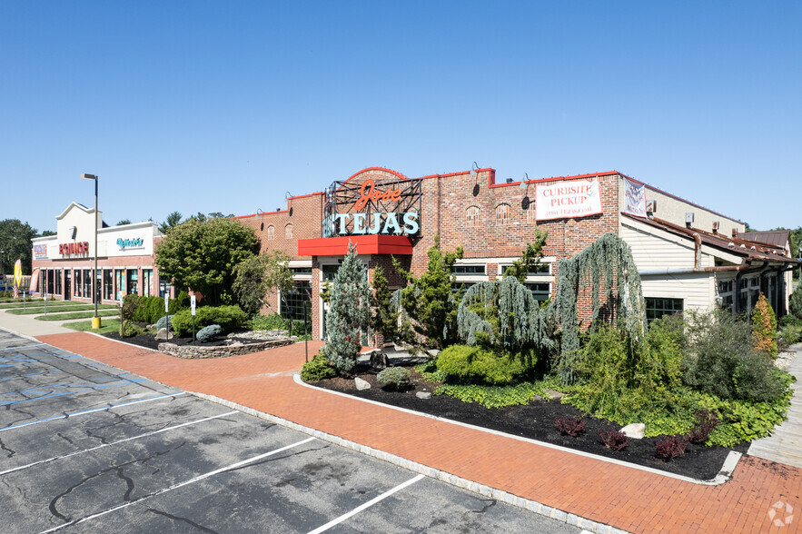 653 Route 46, Fairfield, NJ for lease - Primary Photo - Image 2 of 8