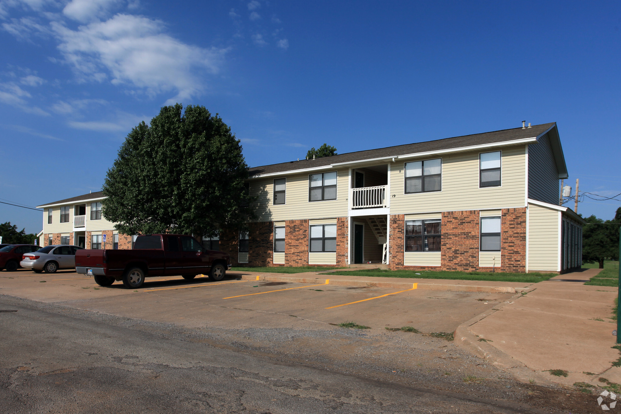 716 S County Line Rd, Geary, OK for sale Primary Photo- Image 1 of 1