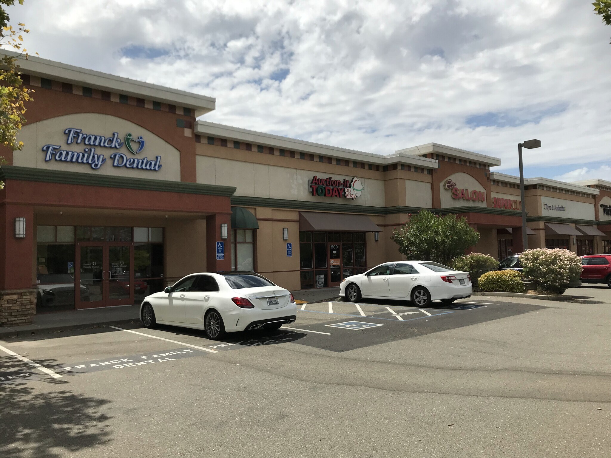 6200 Stanford Ranch Rd, Rocklin, CA à louer Photo du bâtiment- Image 1 de 6