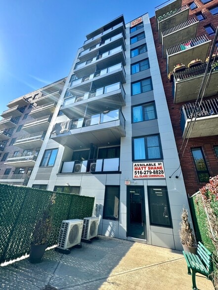 571 Ocean Pky, Brooklyn, NY for sale - Building Photo - Image 1 of 23