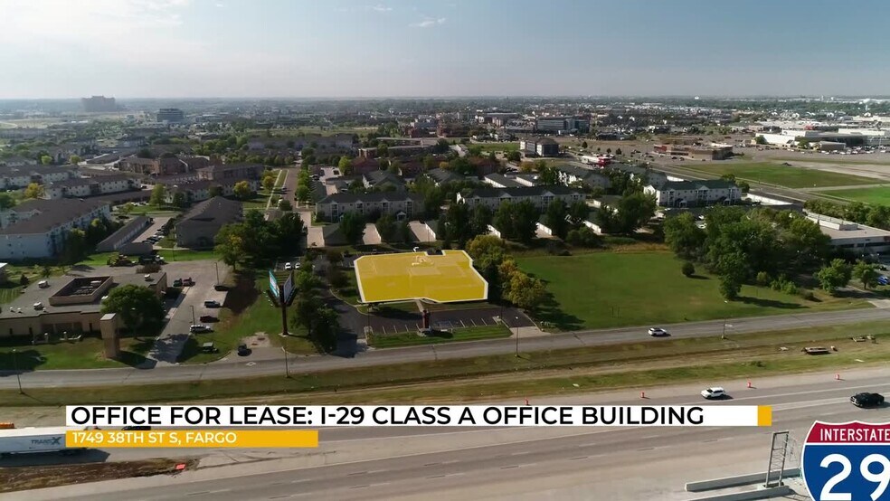 1749 38th St S, Fargo, ND à louer - Vidéo sur l’inscription commerciale - Image 2 de 12