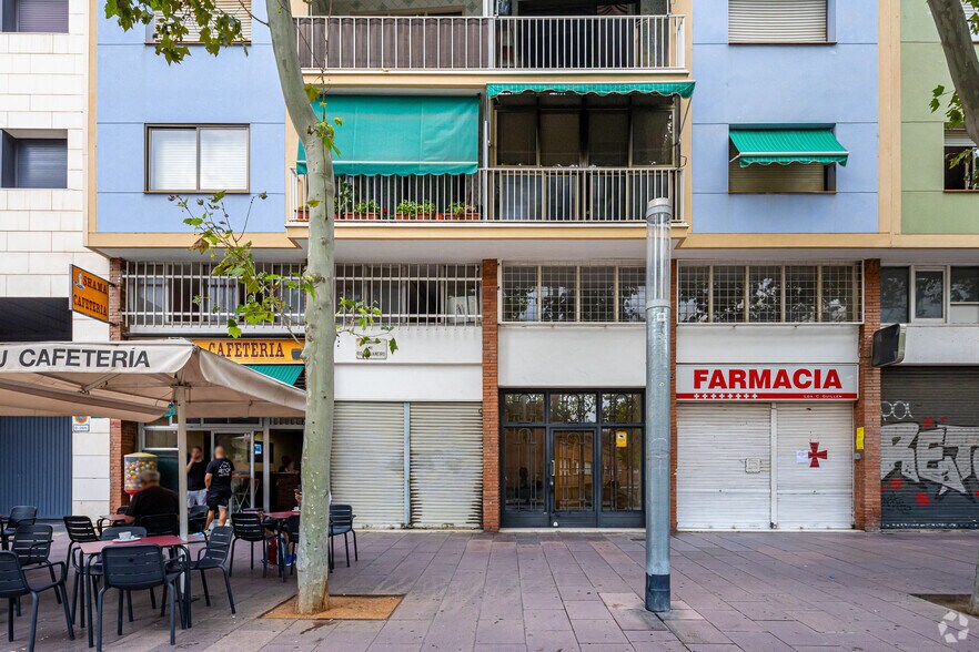 Avenida Rio de Janeiro, 65, Barcelone, Barcelona à louer - Photo du bâtiment - Image 2 de 2