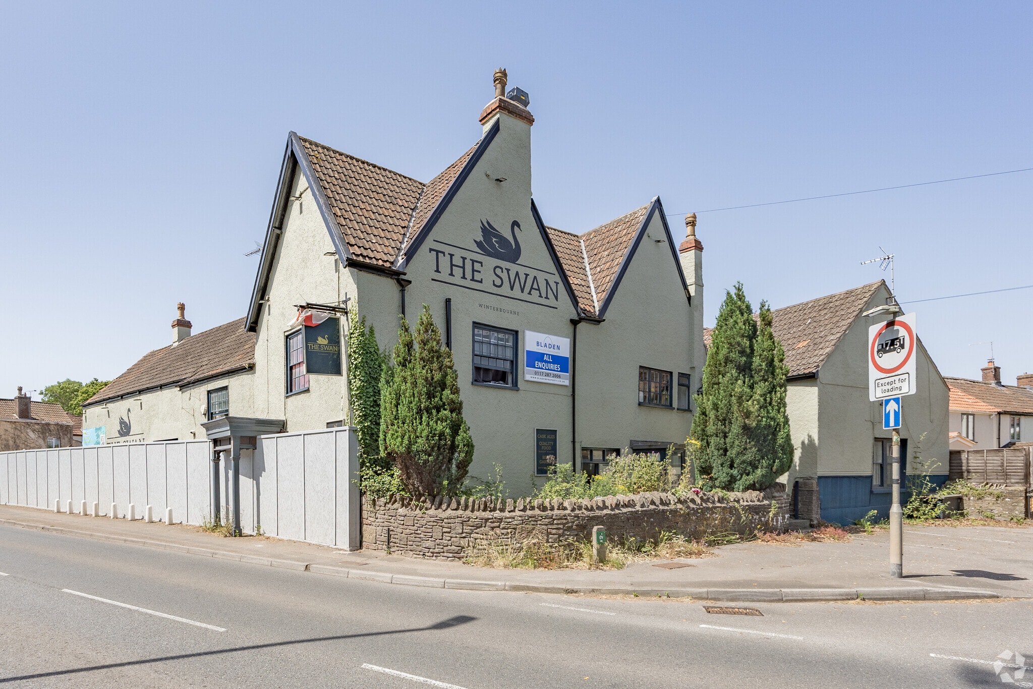 114 High St, Winterbourne for lease Primary Photo- Image 1 of 6