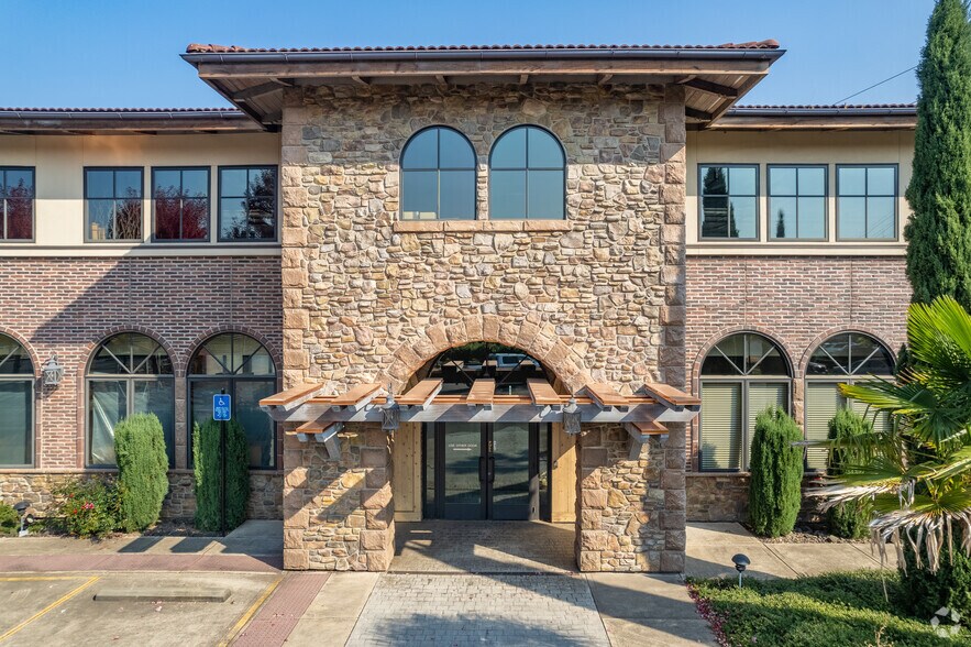 17565 SW Handley St, Sherwood, OR à louer - Photo du bâtiment - Image 3 de 4