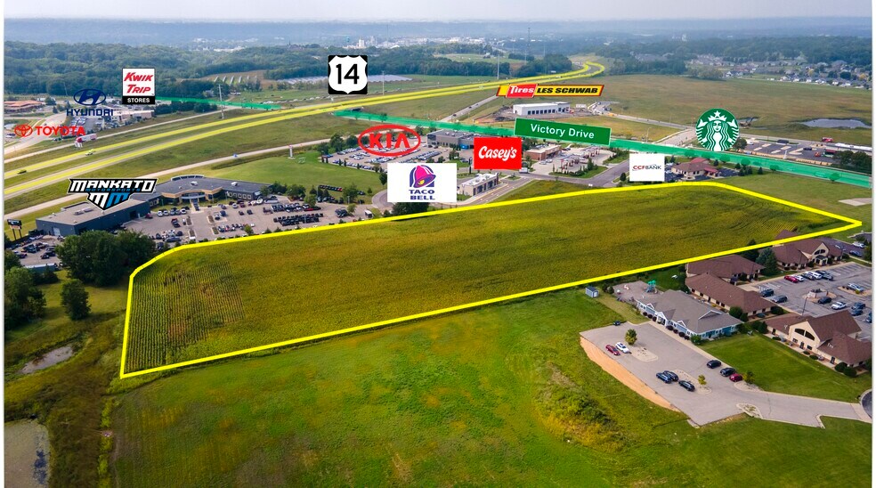 110 Saint Andrews Dr, Mankato, MN à vendre - Photo du bâtiment - Image 2 de 4