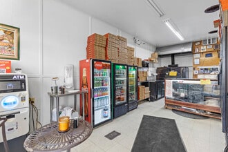 114 E Lincoln Ave, Mc Donald, PA for sale Interior Photo- Image 1 of 39