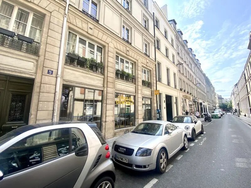 5 Rue Froissart, Paris for lease Building Photo- Image 1 of 12