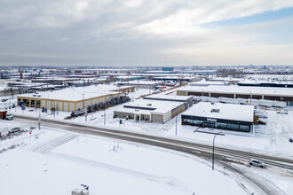 160 Montée de Liesse, Montréal, QC - AERIAL  map view