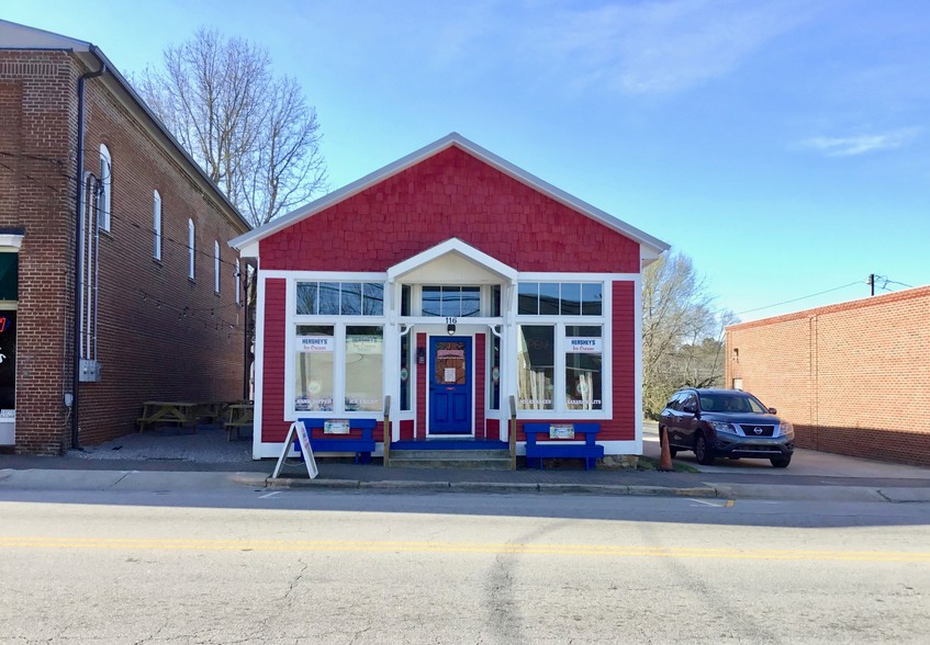 116 E Main St, Youngsville, NC à vendre - Photo du bâtiment - Image 1 de 1