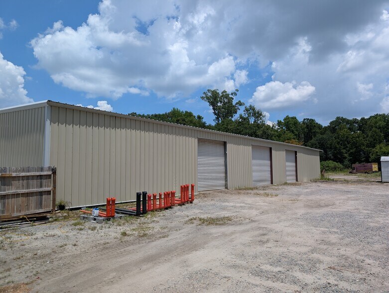 810 Talmadge Ave, Garden City, GA à louer - Photo du bâtiment - Image 2 de 9