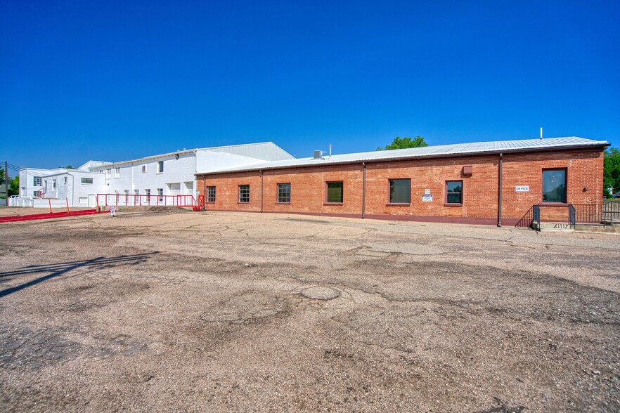 310 W South 1st St, Johnstown, CO for lease - Building Photo - Image 2 of 10