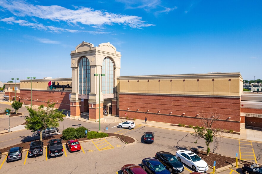 1390-1440 W University Ave, Saint Paul, MN for lease - Building Photo - Image 3 of 13