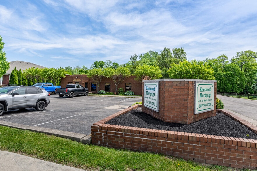 610 N Main St, Springboro, OH for lease - Building Photo - Image 3 of 47