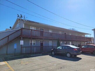 Plus de détails pour 319 E Mill St, Carbondale, IL - Multi-résidentiel à vendre