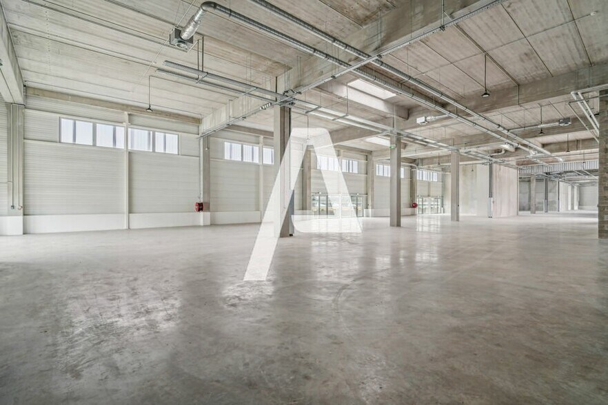Rue Léon Geffroy, Vitry-sur-Seine for lease - Interior Photo - Image 1 of 5