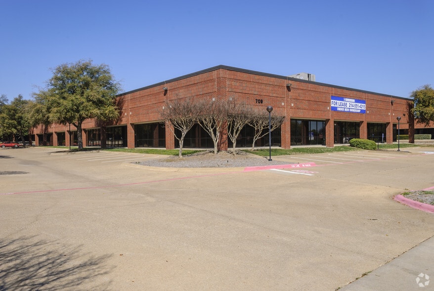 715 N Glenville Dr, Richardson, TX for lease - Primary Photo - Image 1 of 6