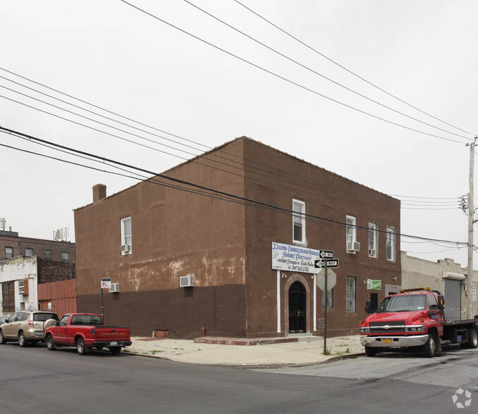 27 Coffey St, Brooklyn, NY à louer - Photo du bâtiment - Image 3 de 37