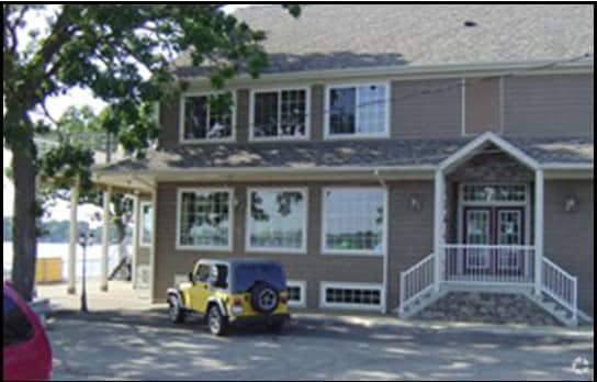 38 W Grand Ave, Fox Lake, IL à louer - Photo du bâtiment - Image 2 de 29