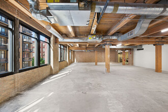 626 W Jackson Blvd, Chicago, IL for lease Interior Photo- Image 1 of 3