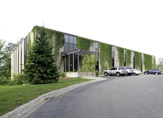 Plus de détails pour 4024 Peavey Rd, Chaska, MN - Industriel à vendre