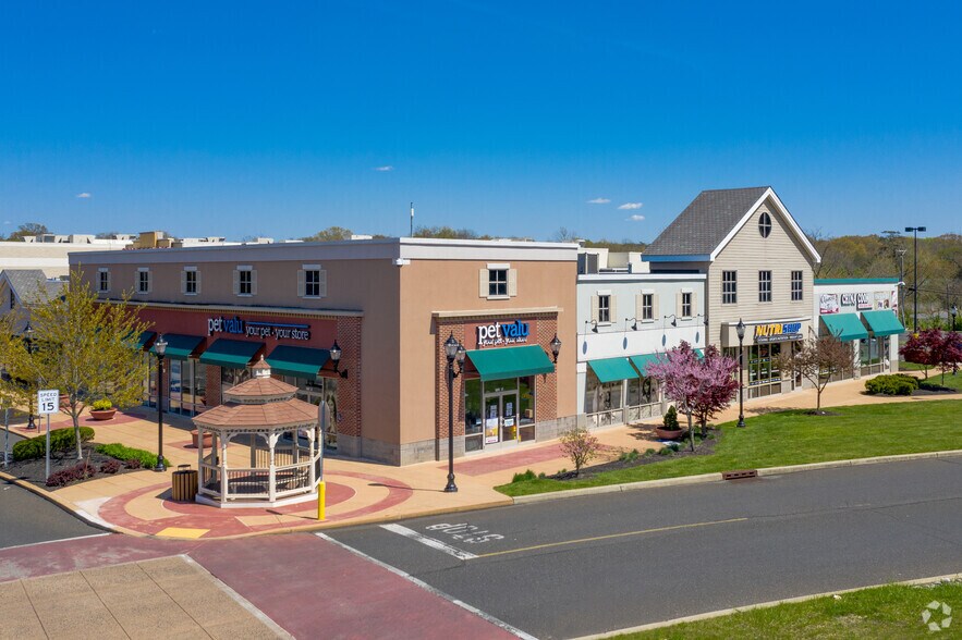 711 E Evesham Ave, Somerdale, NJ à louer - Photo du bâtiment - Image 3 de 3