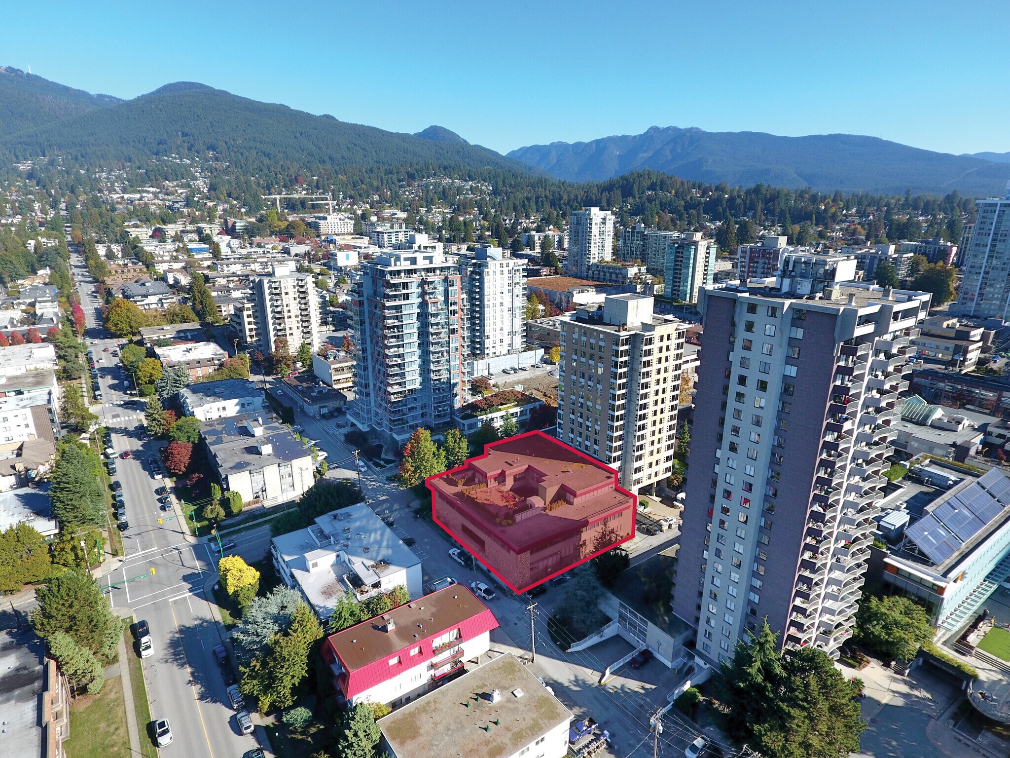 145 W 15th St, North Vancouver, BC for sale Building Photo- Image 1 of 1