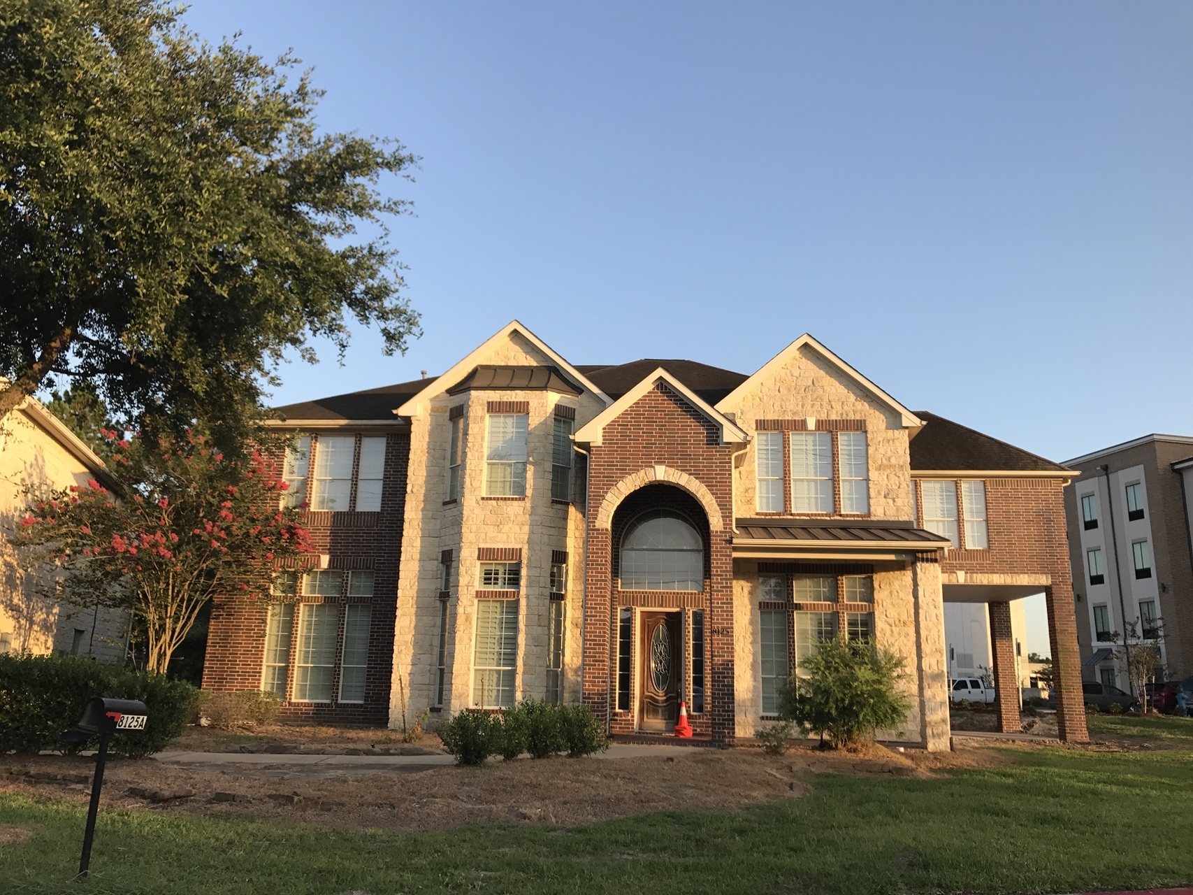 8125 N Sam Houston Pky W, Houston, TX for lease Primary Photo- Image 1 of 46